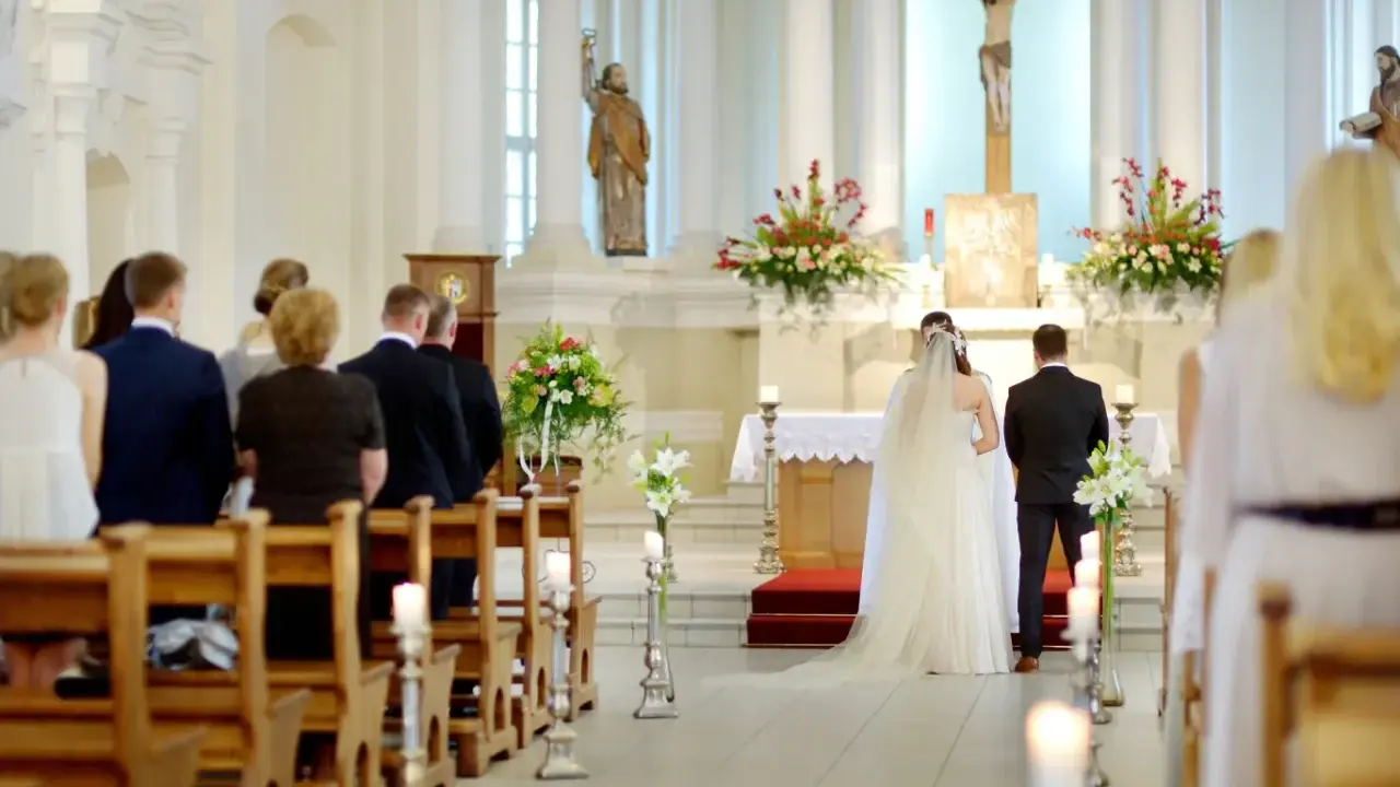 Ślub kościelny to piękna uroczystość. W Polsce od ilu lat można wziąć ślub kościelny? Od 18 roku życia.