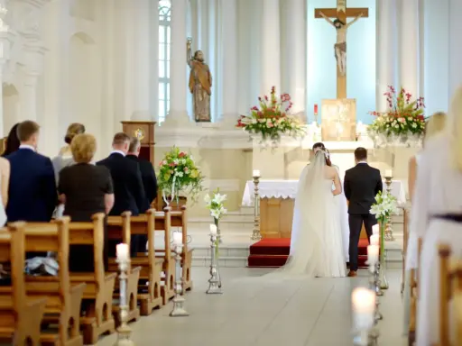 Ślub kościelny to piękna uroczystość. W Polsce od ilu lat można wziąć ślub kościelny? Od 18 roku życia.