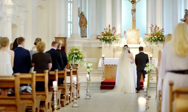 Ślub kościelny to piękna uroczystość. W Polsce od ilu lat można wziąć ślub kościelny? Od 18 roku życia.